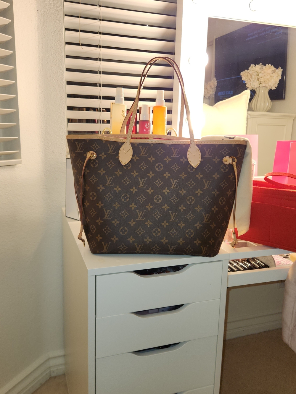 Louis Vuitton  Neverfull Monogram Canvas Tote Bag in Brown